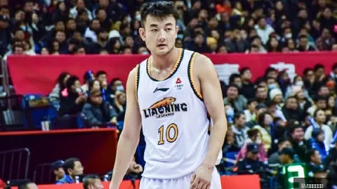 广东宏远官宣：杜锋担任总教练，荣誉职位背后的真相